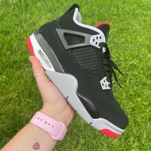Jordan 4 “Bred”